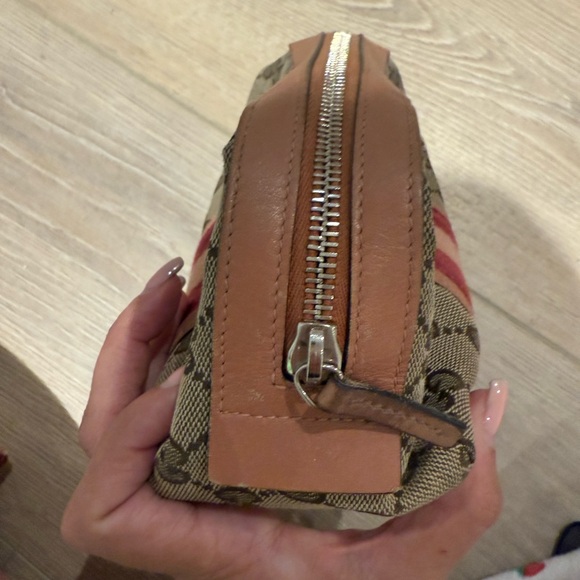 Gucci cosmetic pouch - Picture 6 of 8